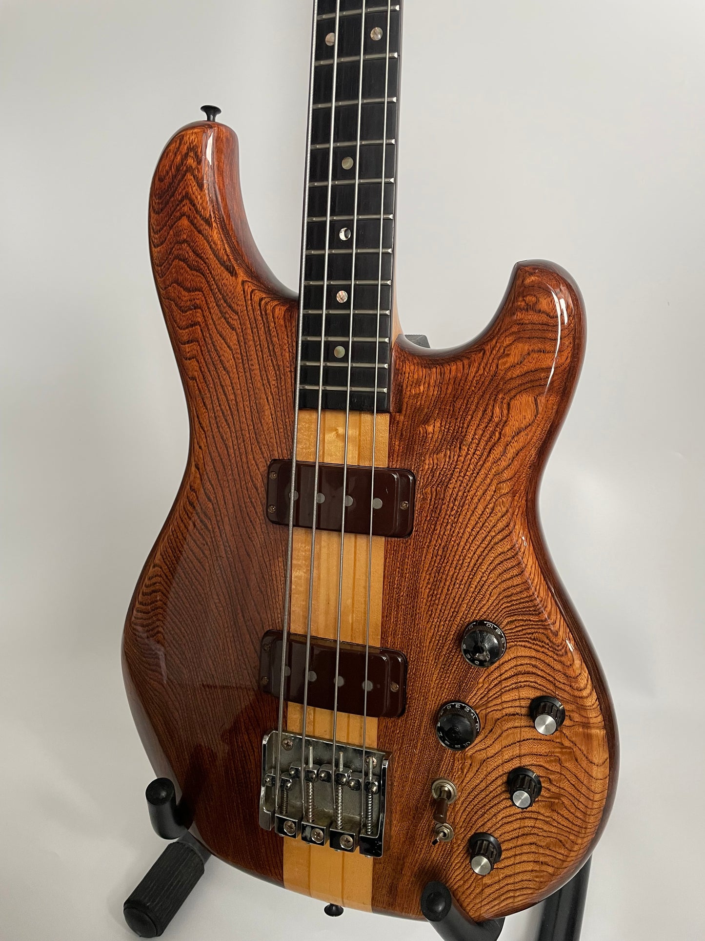 1979 Vintage Ibanez Musician Bass Guitar. Natural. Made in Japan